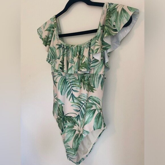 Gianni Bini Green Off-The-Shoulder One Piece Ruffle Swimsuit Size XS - Picture 3 of 7